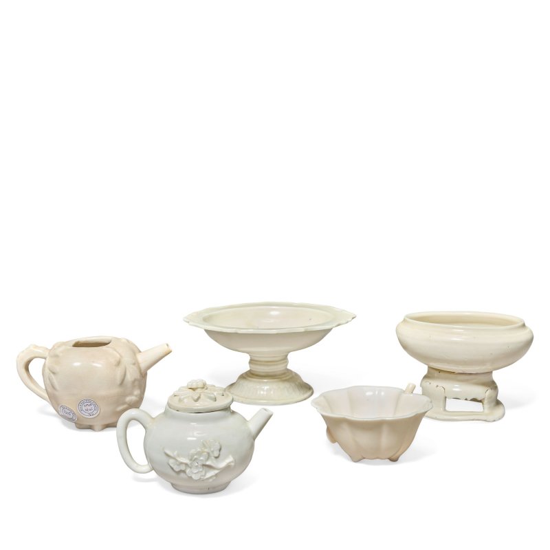 十七/十八世紀 德化窯器皿一組 | A GROUP OF BLANC-DE-CHINE WARES - 图4