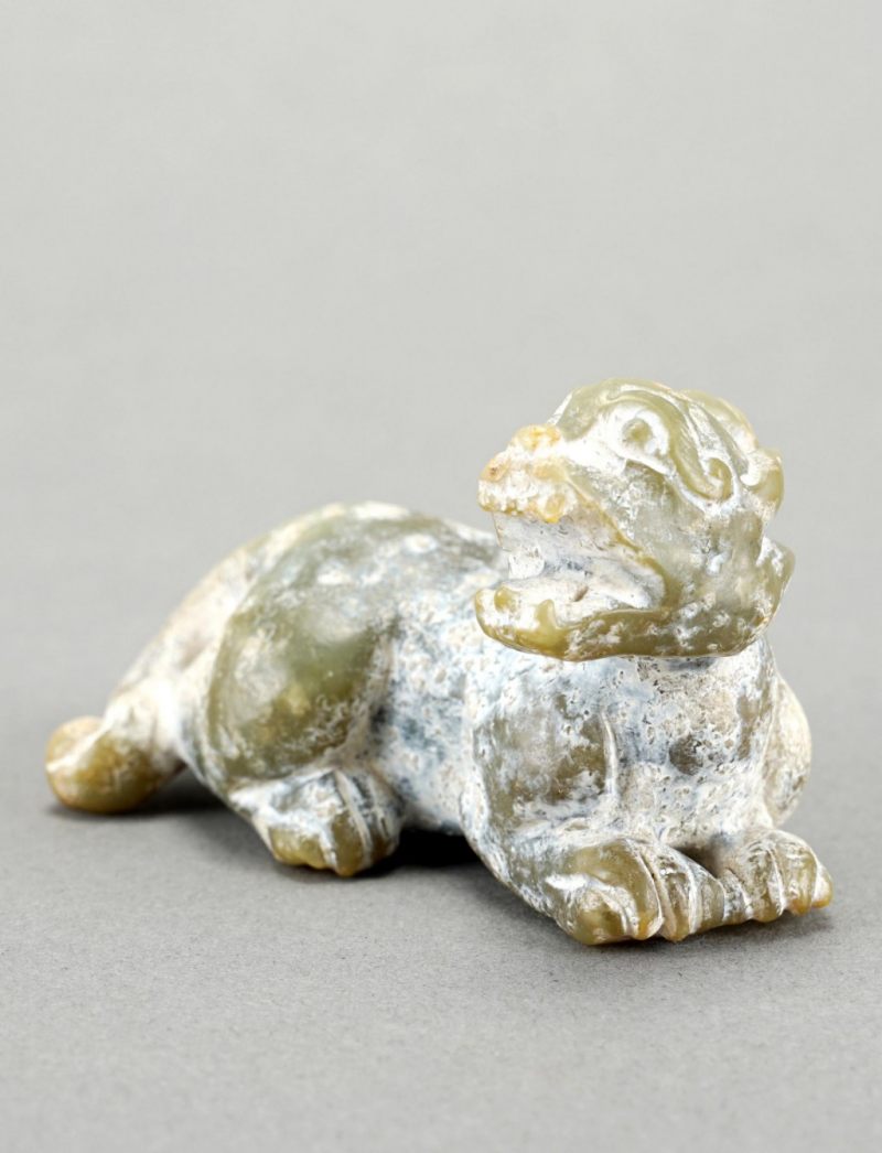    臥玉獸