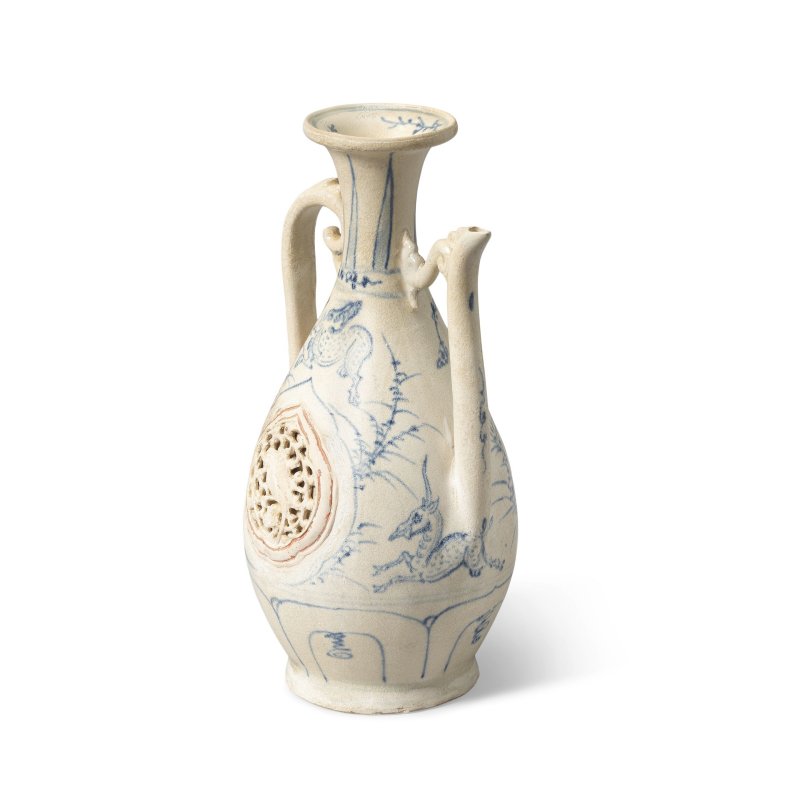 越南 十五/十六世紀 青花花卉紋執壺 | A HOI AN HOARD BLUE AND WHITE EWER - 图9
