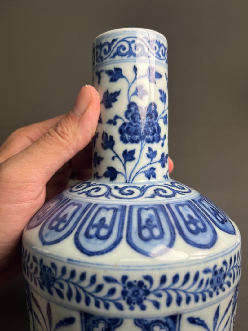 清乾隆  青花花卉纹棒槌瓶 - 图13