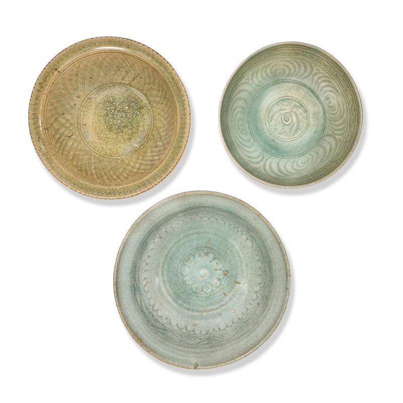 十四/十五世紀 宋加洛青釉陶瓷一組 | A GROUP OF SAWANKHALOK CELADON WARES - 图5