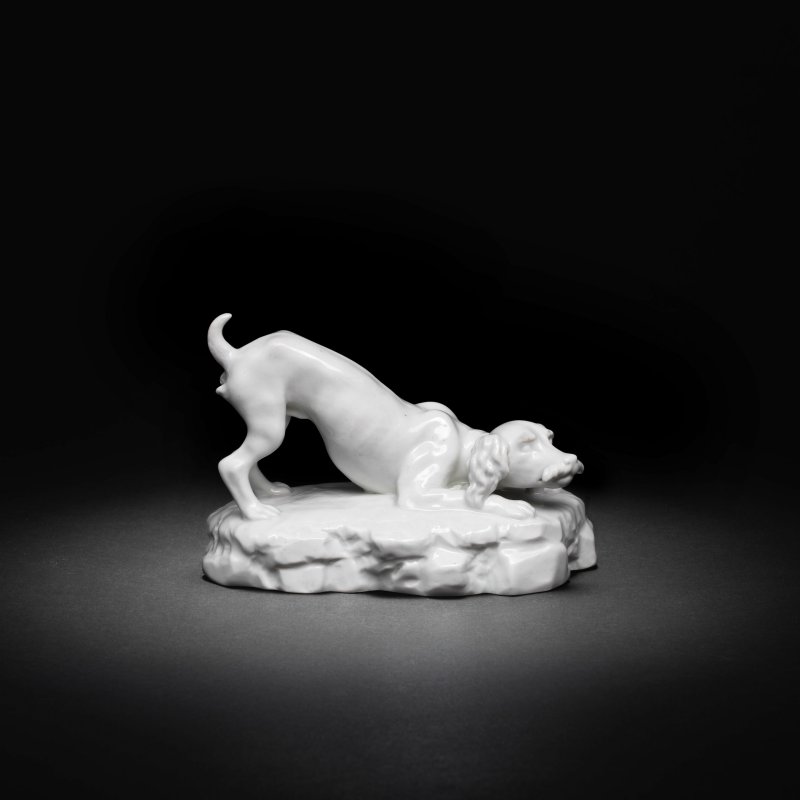 A Hoechst white model of a hound, circa 1765 - 图4