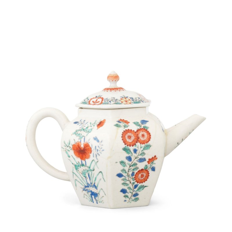 A Chelsea teapot and cover, circa 1750-52 - 图3