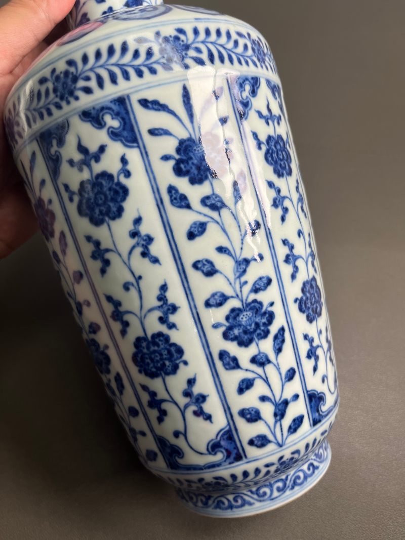 清乾隆  青花花卉纹棒槌瓶 - 图15