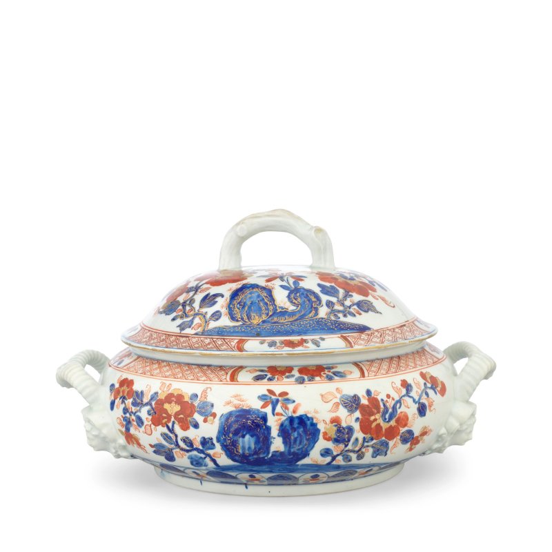 A Bow tureen and cover, circa 1748-50 - 图4
