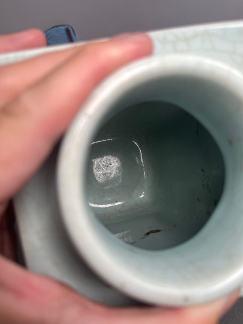 清同治  粉青釉模印八卦纹琮式瓶 - 图10