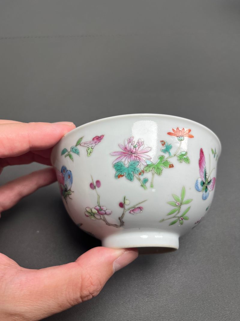 清道光  粉彩百蝶花卉纹碗 - 图6