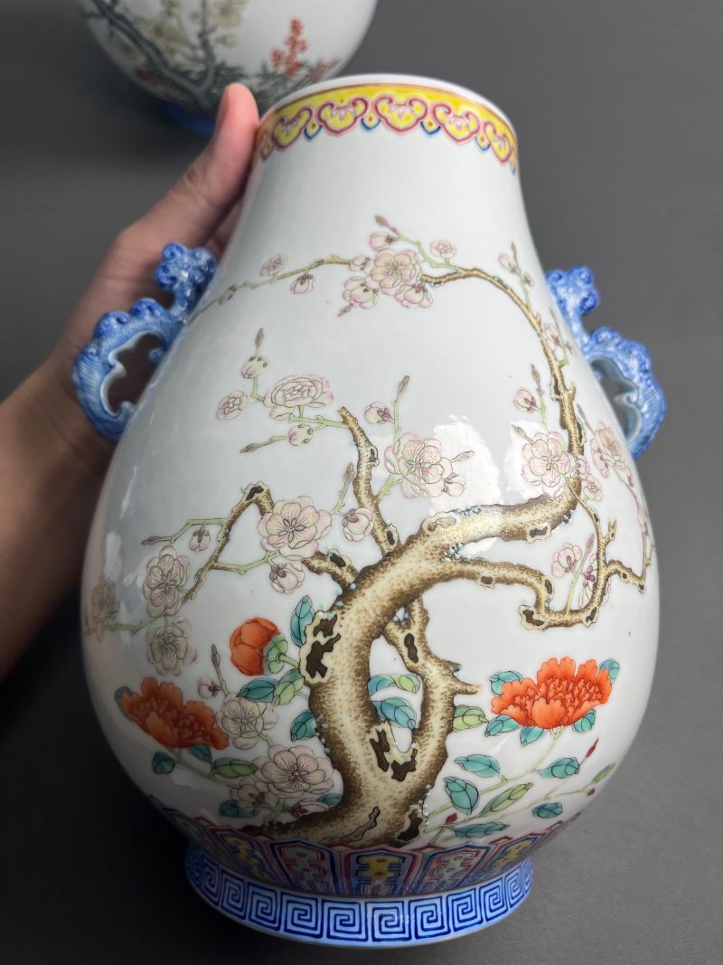 民国  粉彩梅花花卉图螭耳尊（一对） - 图5