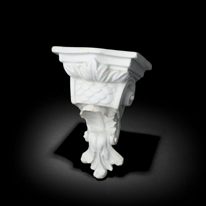 A rare Bow white wall bracket, circa 1755-58 - 图5