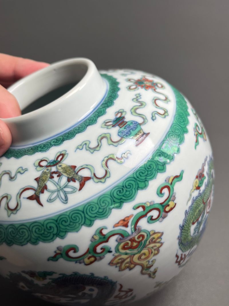 清雍正  斗彩团龙纹罐 - 图23