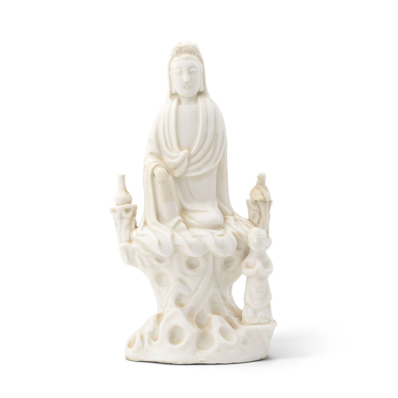 十七世紀 德化窯觀音像 | A BLANC-DE-CHINE FIGURE OF GUANYIN