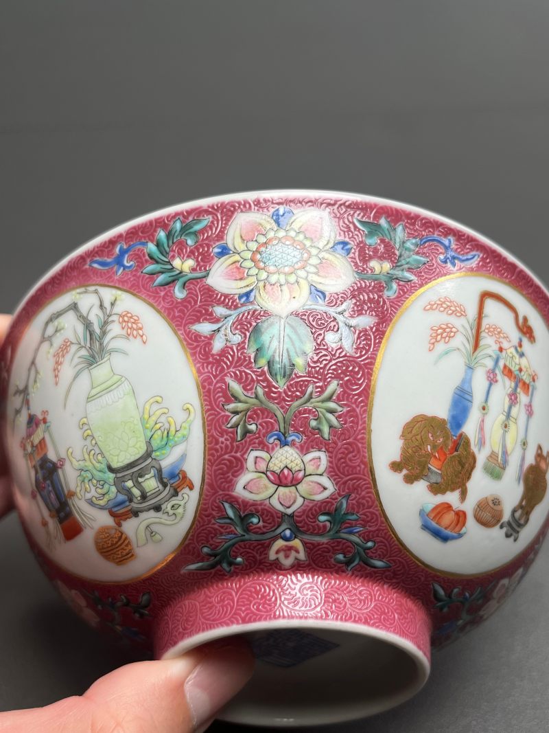 清道光  内青花外胭脂红地轧道洋彩开光“五谷丰登”图上元节令膳碗 - 图9