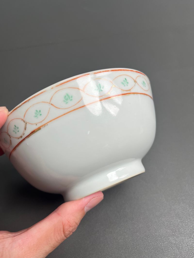 清乾隆  红绿彩阿拉伯文碗（带老盒） - 图16