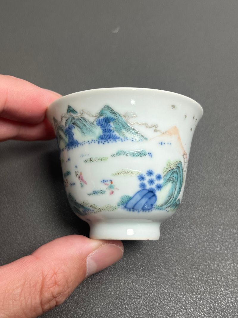 清同治  青花粉彩“高仕游春”图诗文杯 - 图6