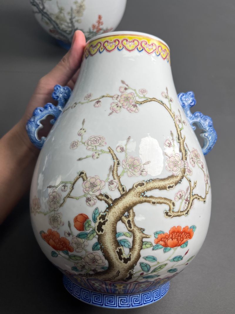 民国  粉彩梅花花卉图螭耳尊（一对） - 图6