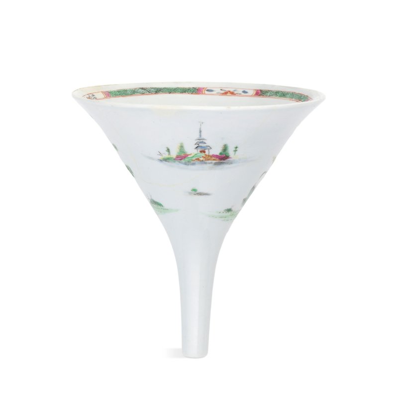 A rare Worcester wine funnel, circa 1754 - 图2