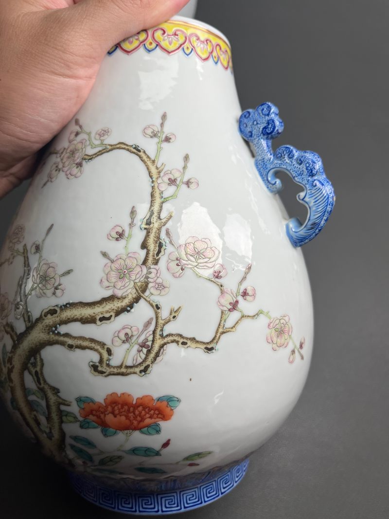 民国  粉彩梅花花卉图螭耳尊（一对） - 图7