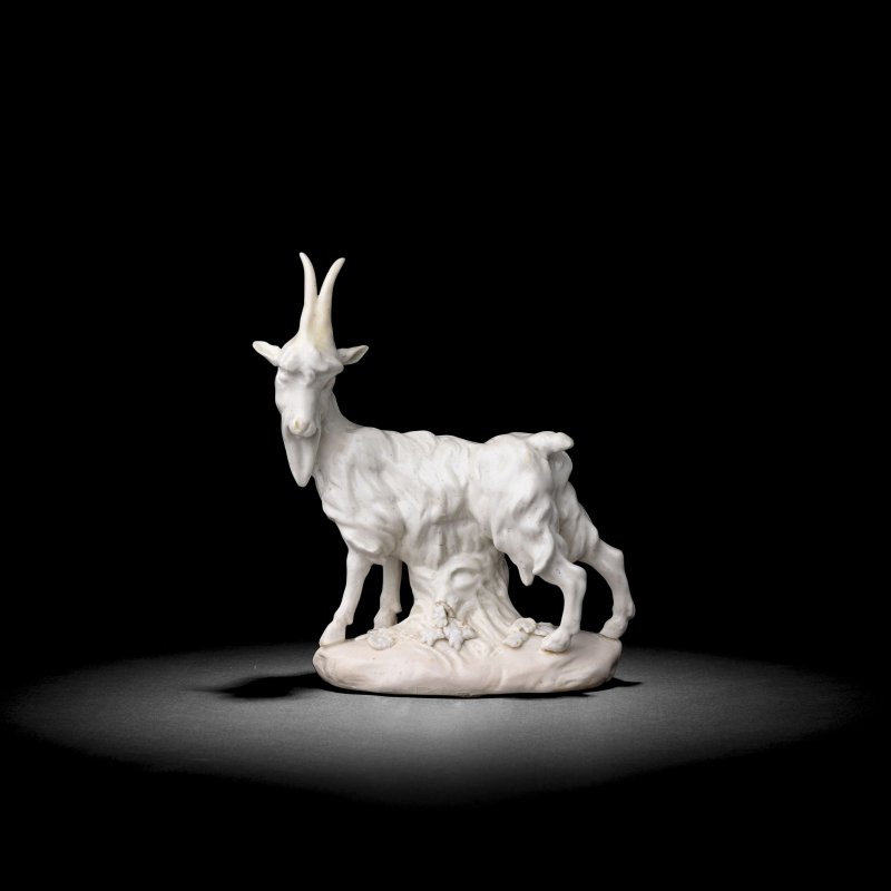 A Derby white 'Dry Edge' model of a billy goat, circa 1754-55 - 图4