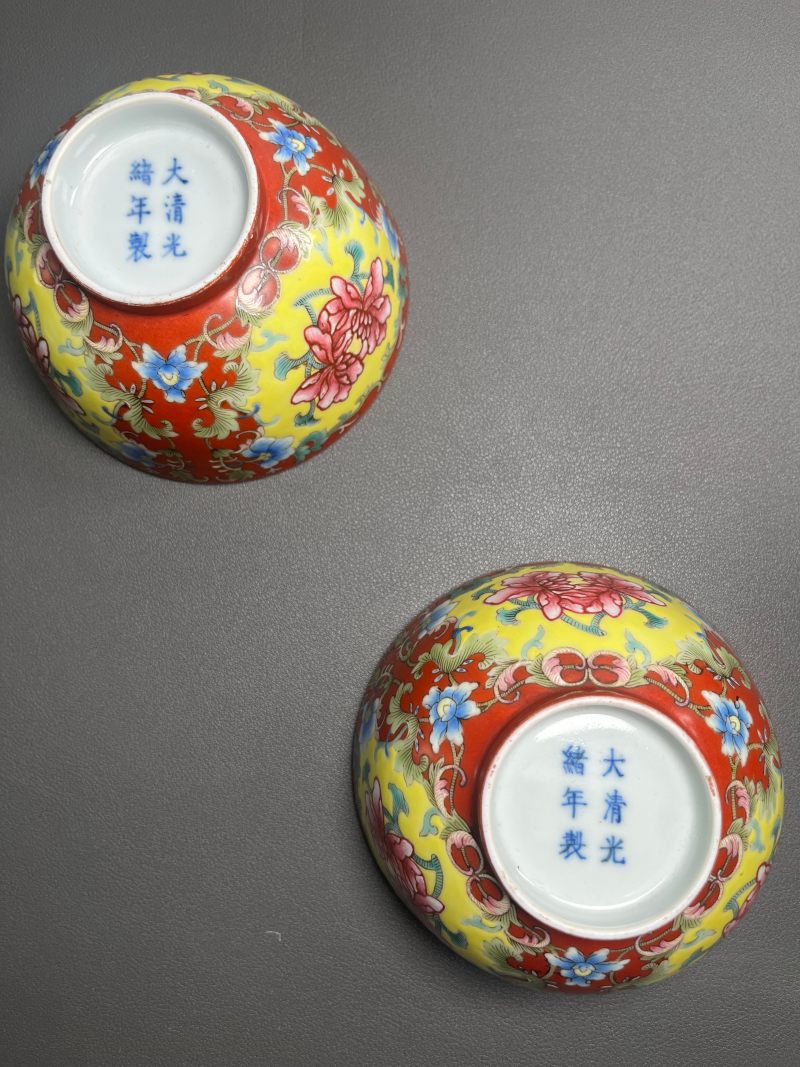 清光绪  珊瑚红地洋彩花卉碗（一对） - 图5