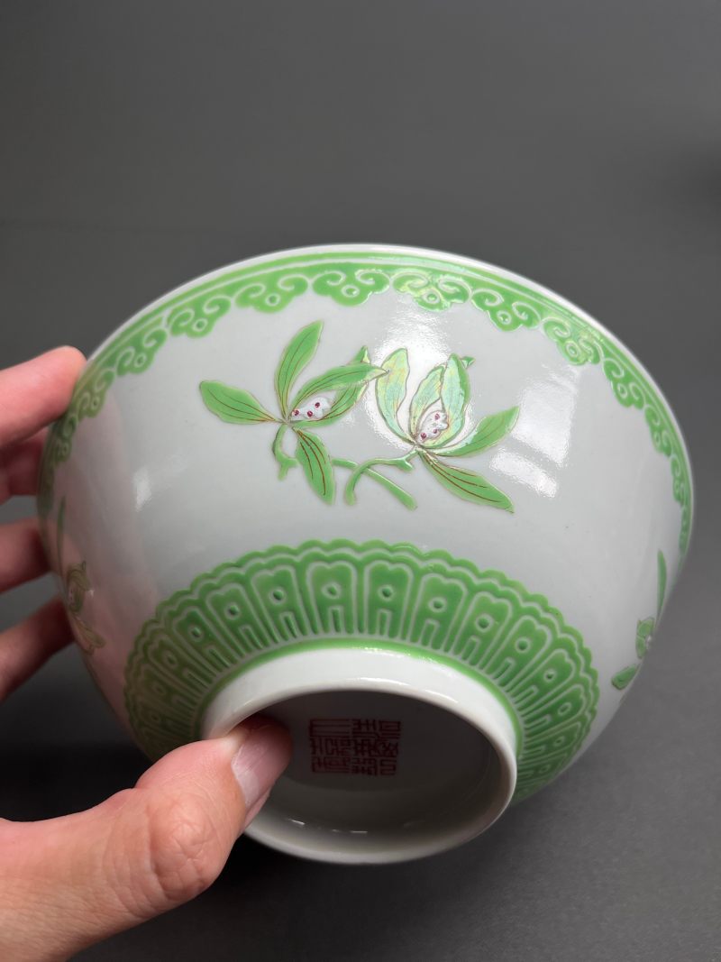 清嘉庆  淡绿料兰花纹碗（一对） - 图12