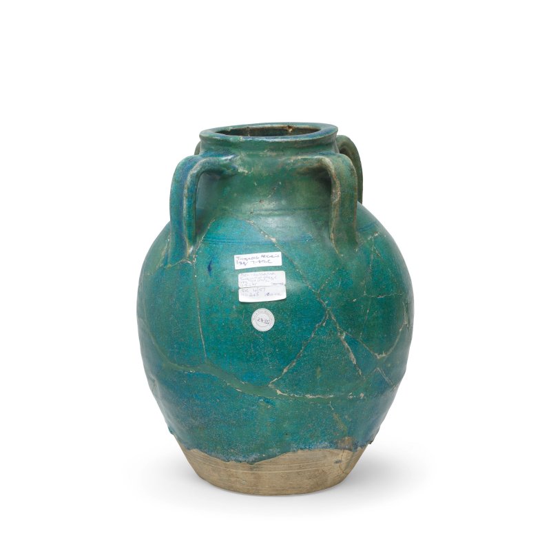 A monochrome pottery storage jar - 图2