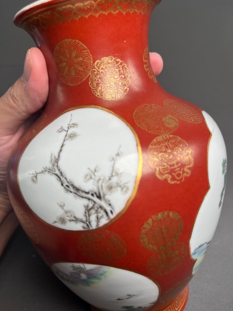 民国  珊瑚红地描金皮球花开光粉彩八仙图大口尊 - 图7