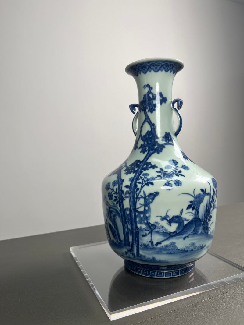 清道光  御制青花六合同春如意耳尊 - 图2