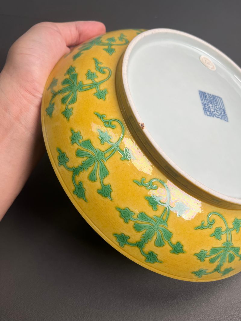清道光  黄地绿彩花卉纹盘 - 图6