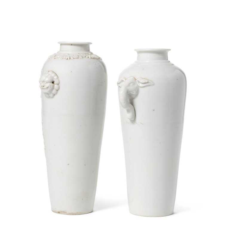 十七世紀 德化窯瓶兩件 | TWO BLANC-DE-CHINE VASES - 图2