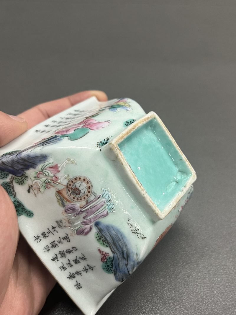 清乾隆  粉彩人物诗文四方盖杯 - 图17