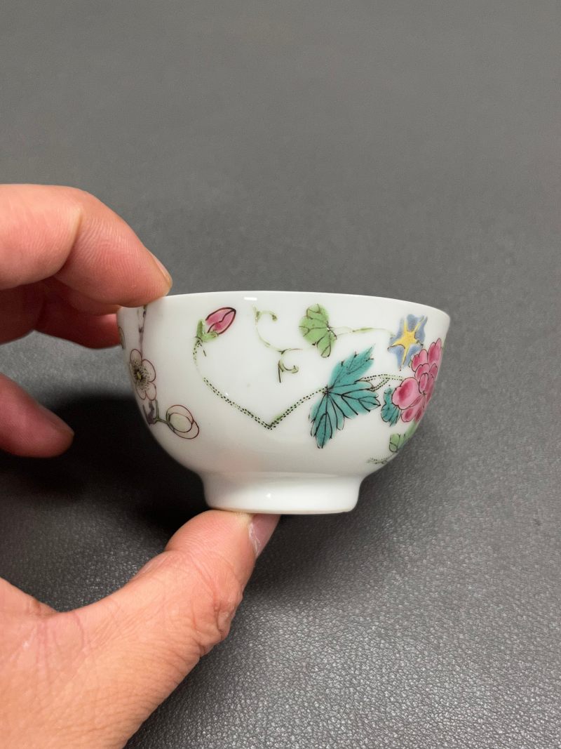 清雍正 粉彩花卉纹杯 - 图9