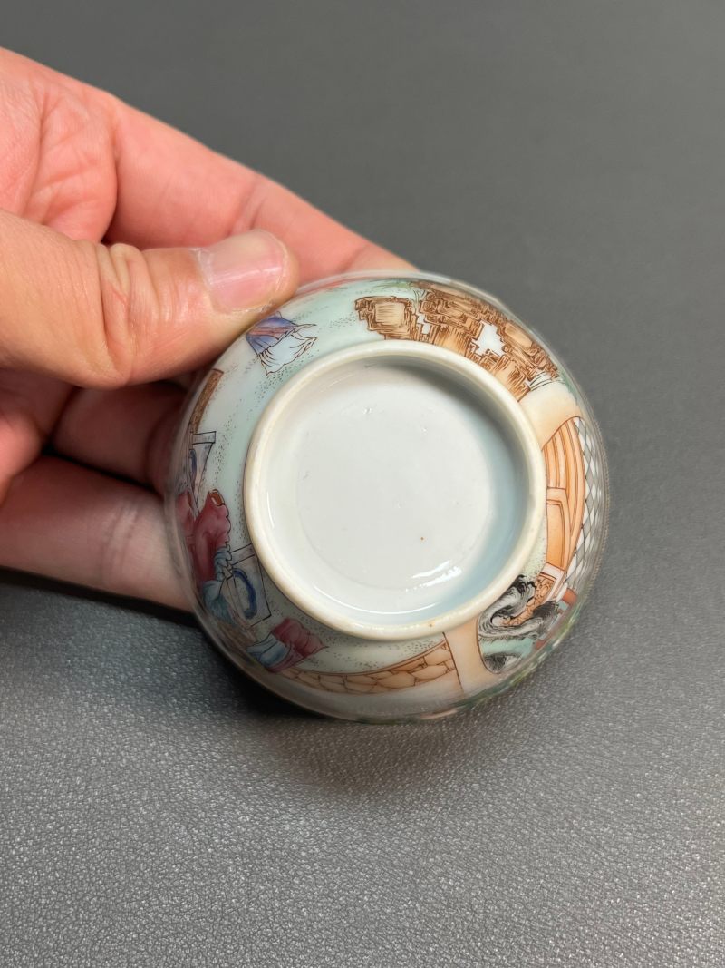 清乾隆  广彩“庭院闲趣”图杯碟（一套） - 图20