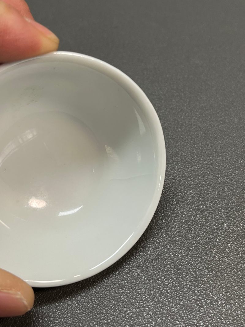 民国乙亥年  墨地粉彩“百花不露地”盘杯（一组 10 件） - 图12