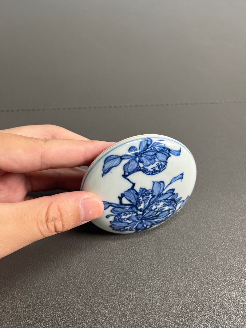 清康熙  青花瑞果花卉纹印泥盒（附木盒） - 图7