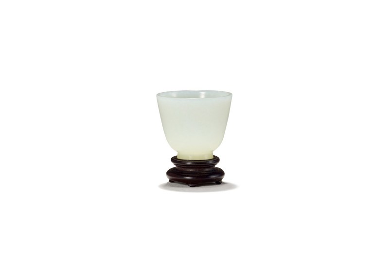清中期  白玉杯（带木座）