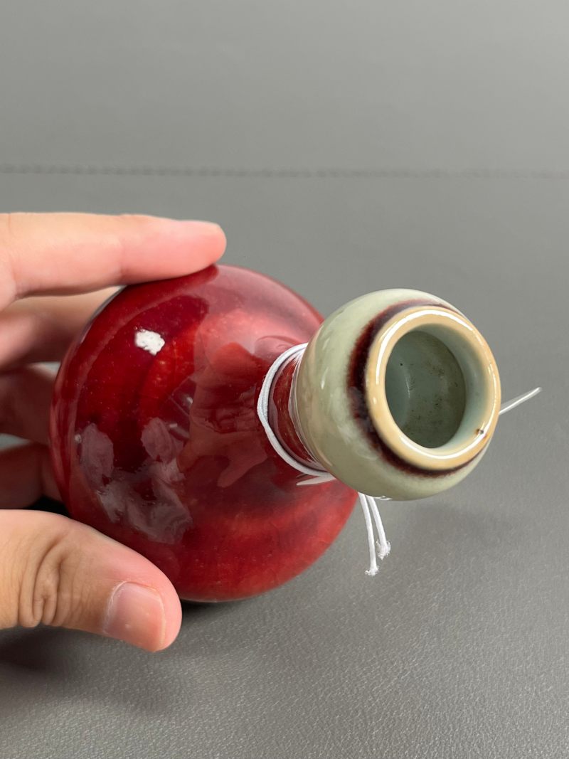 清乾隆 郎红釉蒜头瓶 - 图7