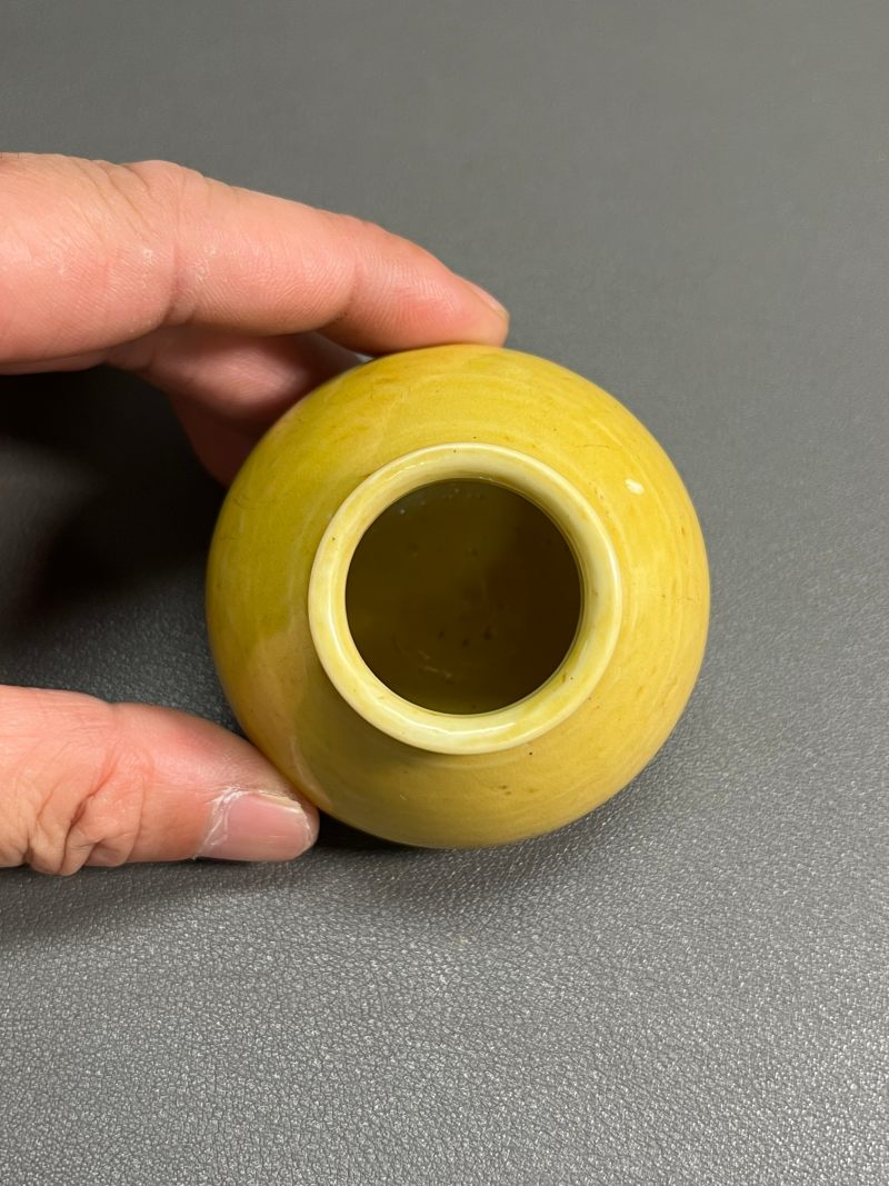 清康熙 黄釉水盂（带木座） - 图9