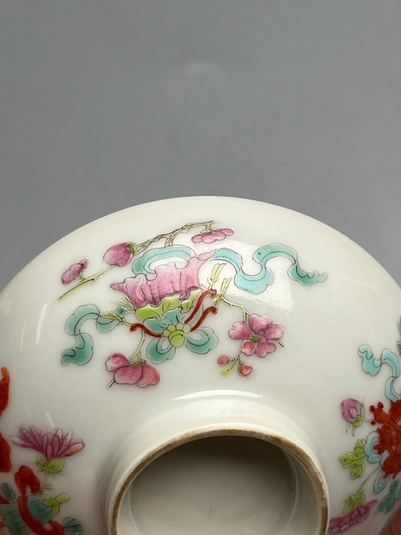 清道光  粉彩花卉八吉祥纹盖杯 - 图25