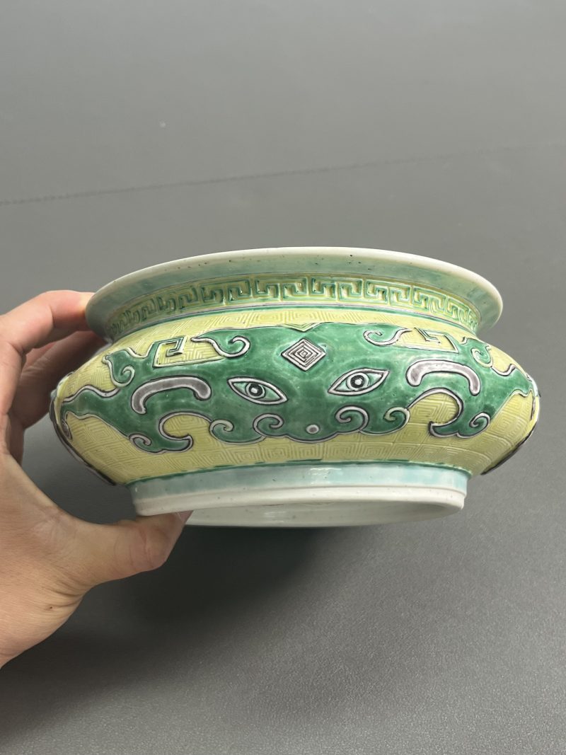 清康熙 素三彩炉 - 图3