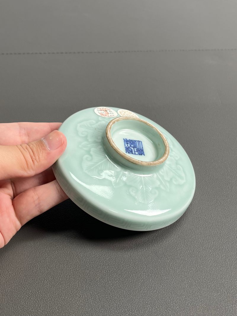 清晚期  粉青釉模印福禄镗锣洗 - 图12