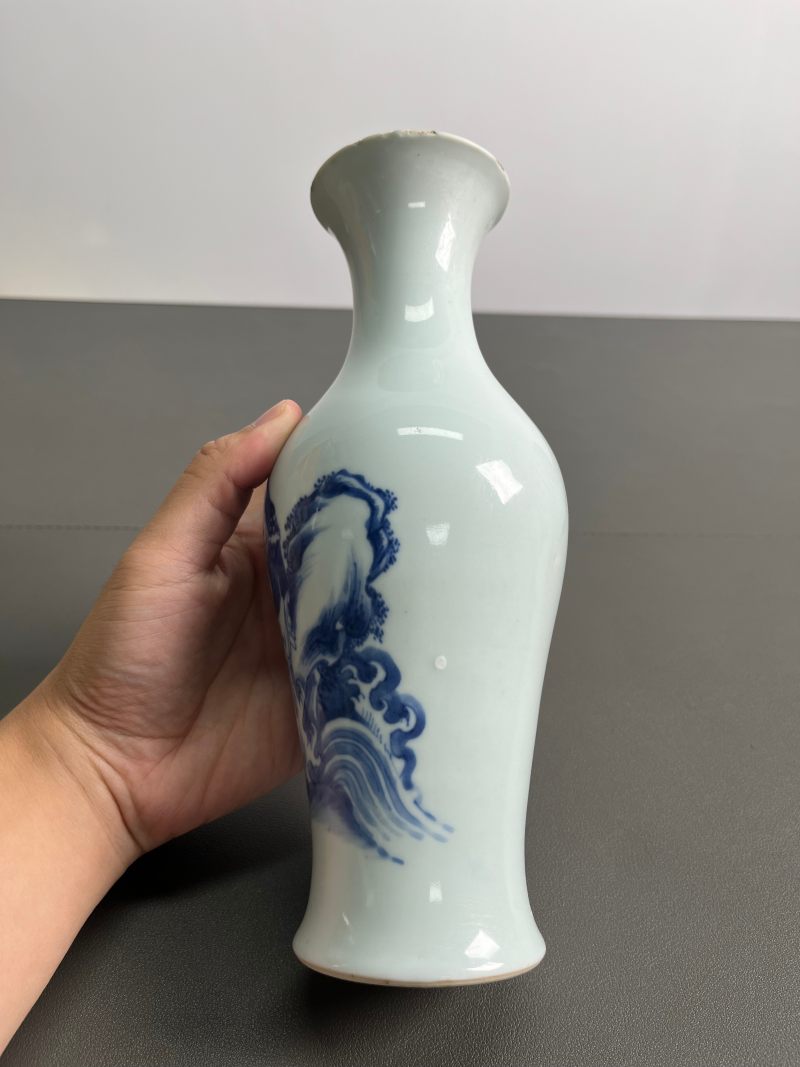 清雍正  青花“刘海戏金蟾”图观音瓶 - 图4