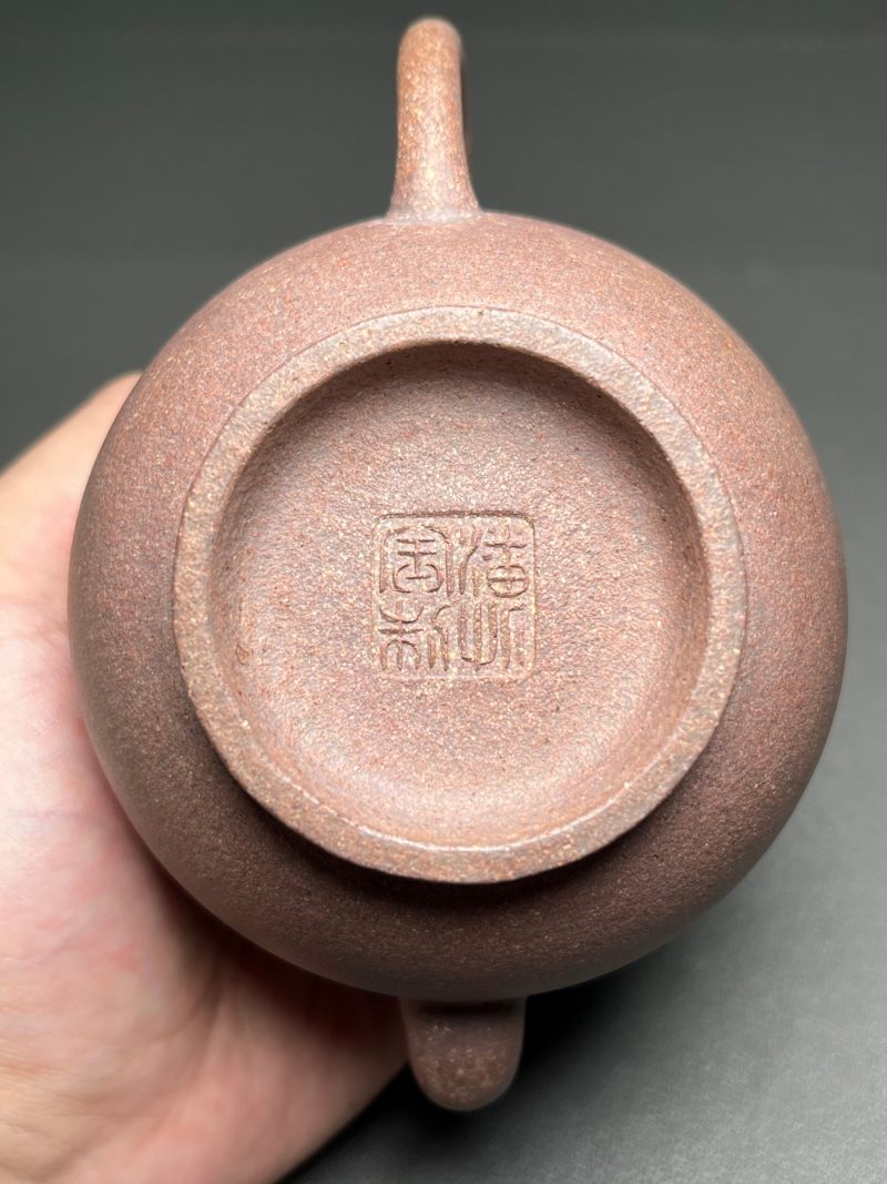 清晚期  “潘怡宝制”款紫泥圆壶 - 图20