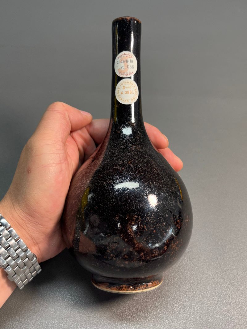 清雍正  仿铁锈釉锥把瓶 - 图3