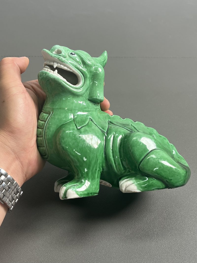 清康熙  瓜皮绿釉甪端形香薰 - 图3