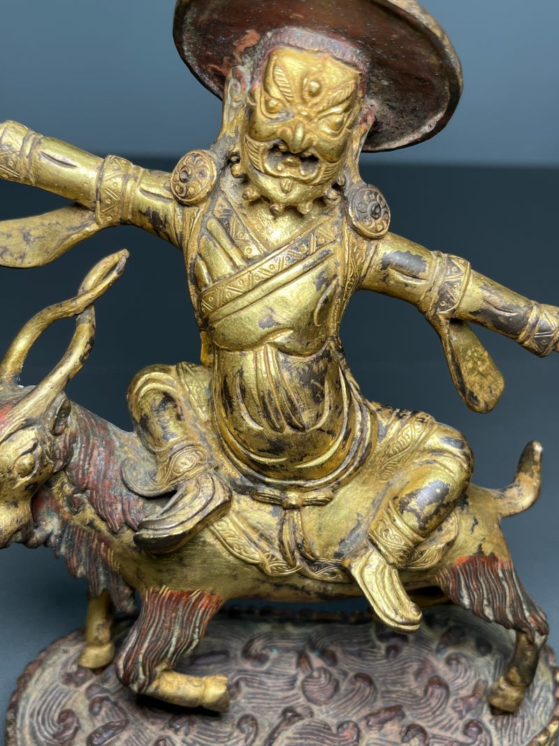 清早期  铜鎏金吉祥天母像 - 图5