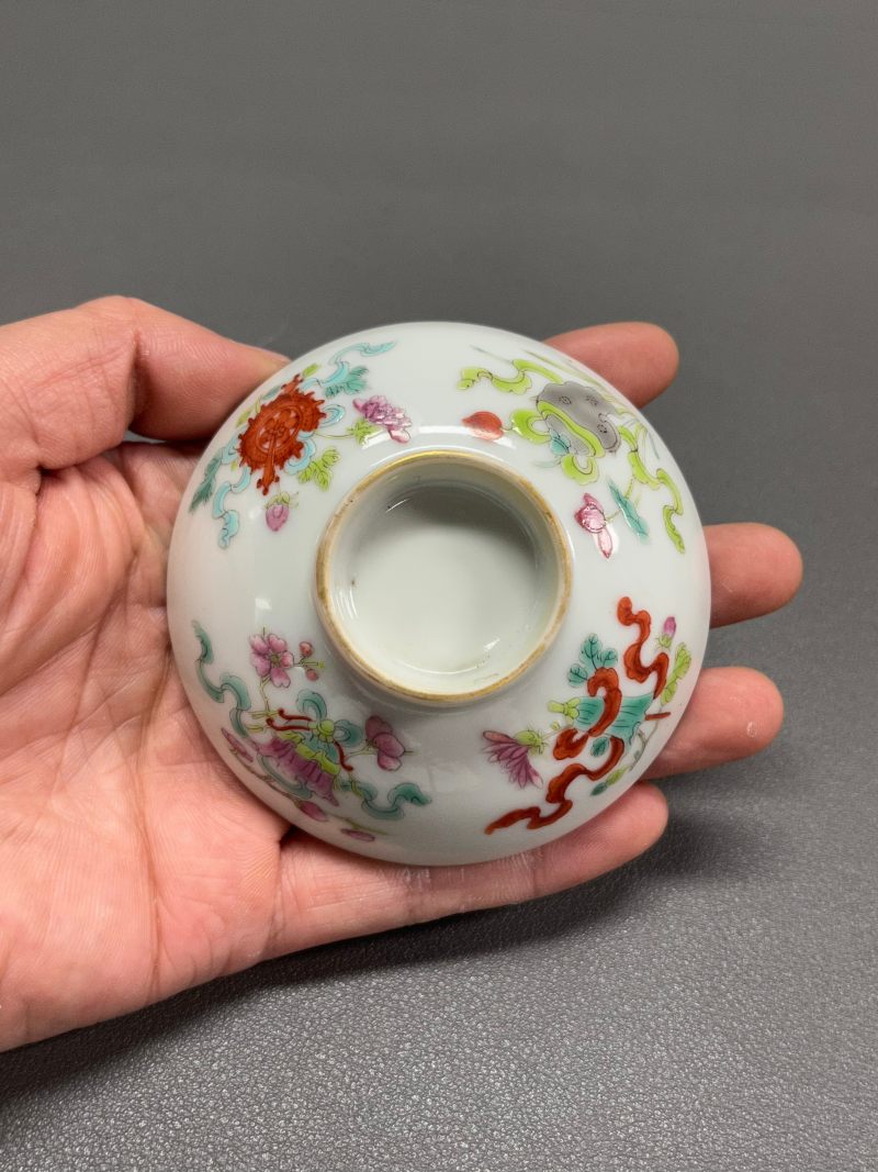 清道光  粉彩花卉八吉祥纹盖杯 - 图34