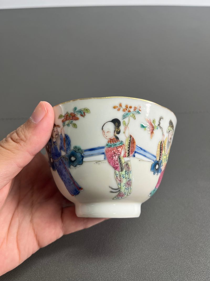 清道光  粉彩“十二花神”图盖碗 - 图5