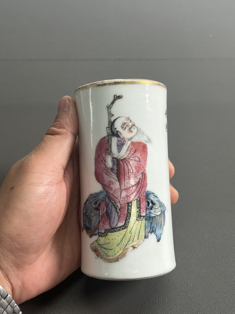 清道光 粉彩“无双谱”笔筒 - 图5