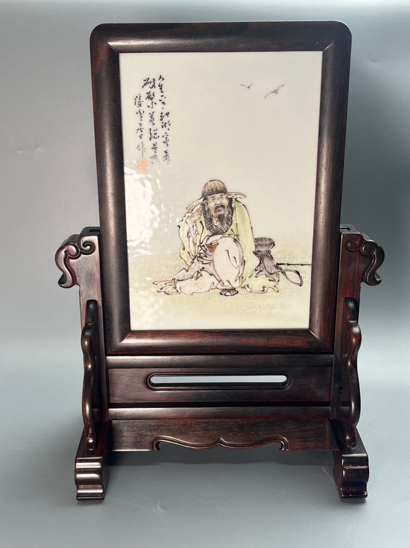 民国  “方云峰”作粉彩“渔家乐”人物故事
图插屏 - 图2