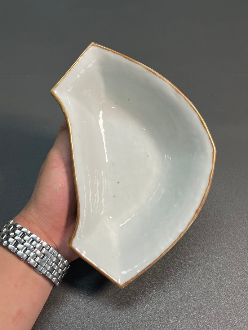 清同治  蓝地粉彩缠枝花卉纹攒盘 ( 一套九只 ) - 图15
